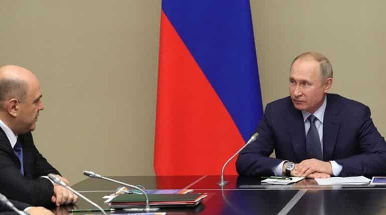 Russian President Vladimir Putin and Prime Minister Mikhail Mishustin 