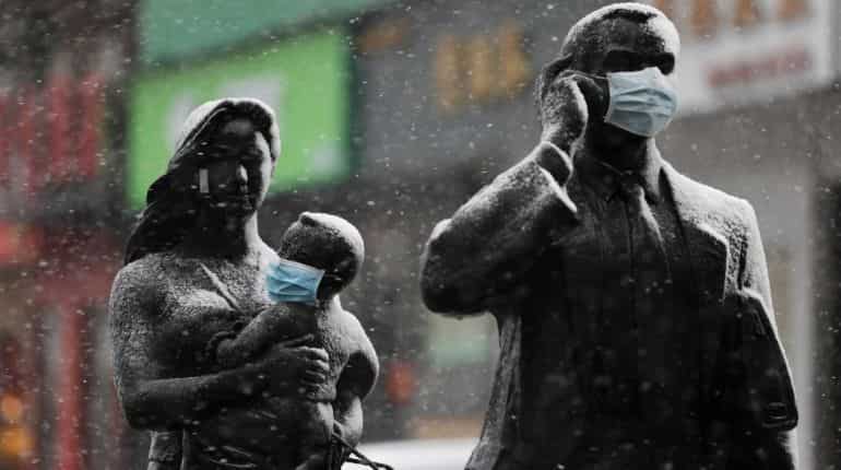 coronavirus statues