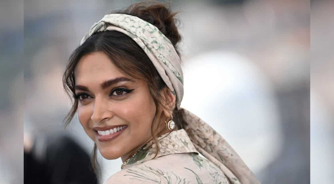 Cannes Film Festival 2022: Giving chic LV looks a rest, Deepika Padukone  exudes vintage drama in a Sabyasachi creation!