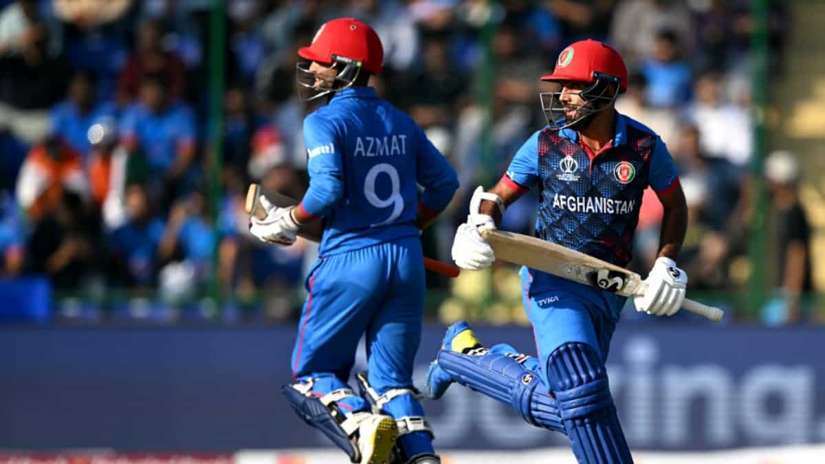 Hashmatullah and Omarzazai added 121 runs for the fourth wicket.