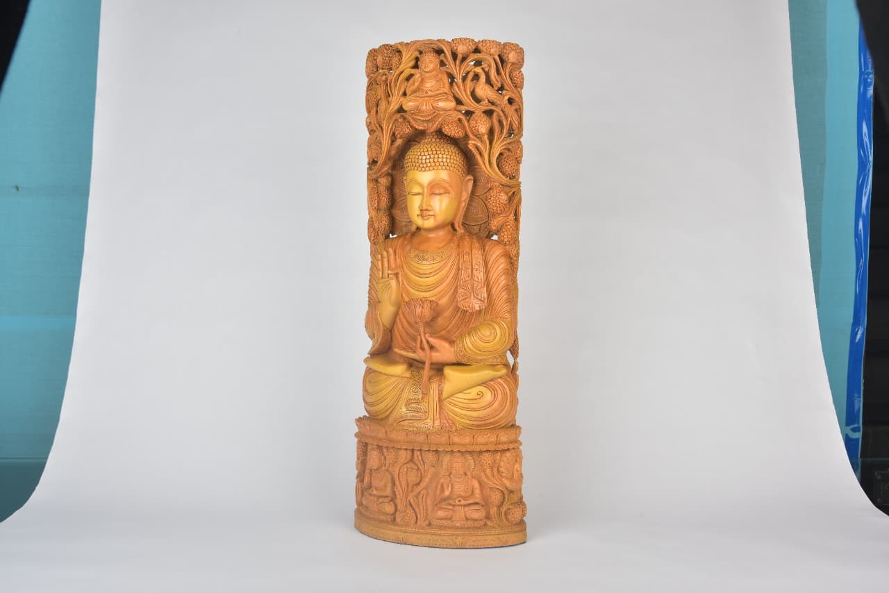 Sandalwood statue 