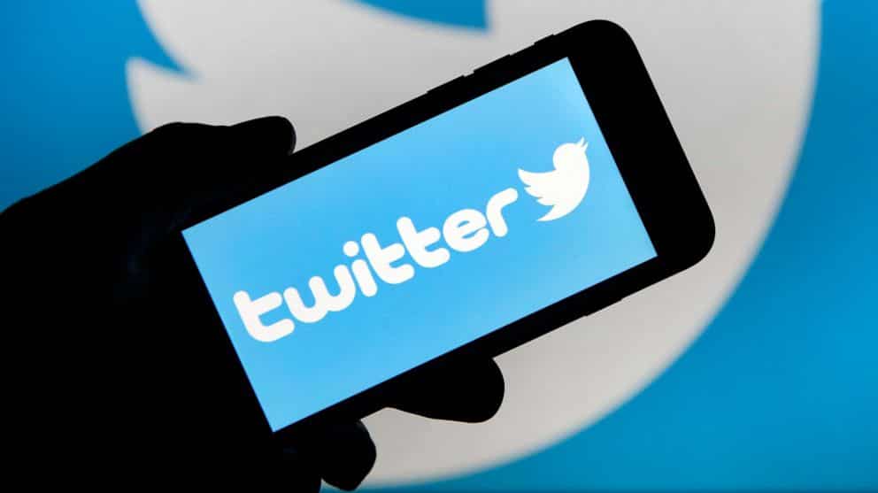 Twitter 