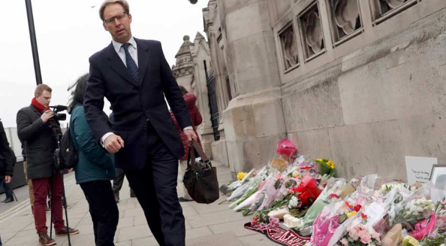 Mp who helped stabbed policeman