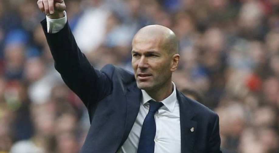 Zinedine Zidane will be managing again soon, says son Enzo ...