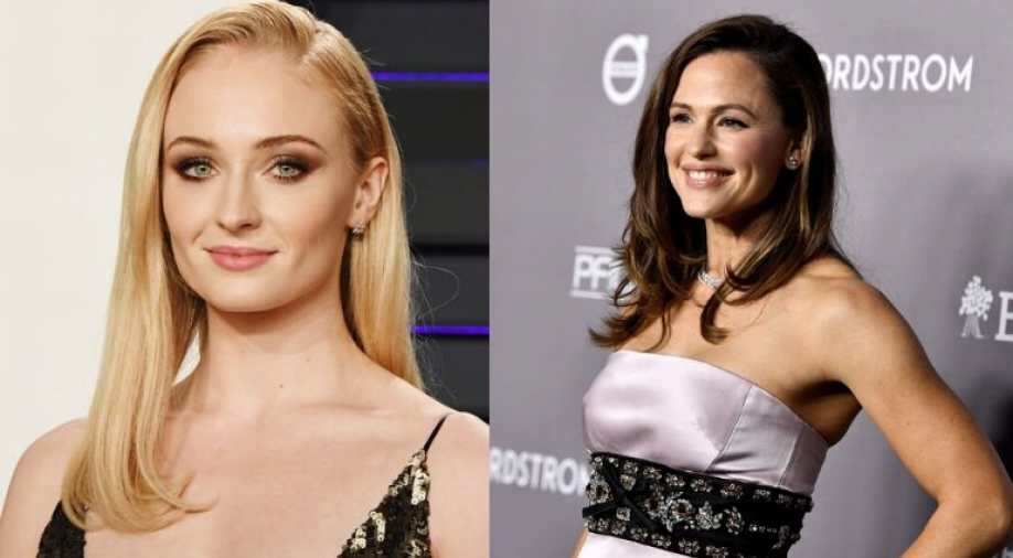 Jennifer Garner, Sophie Turner to join list of presenters for 2020 SAG(00)