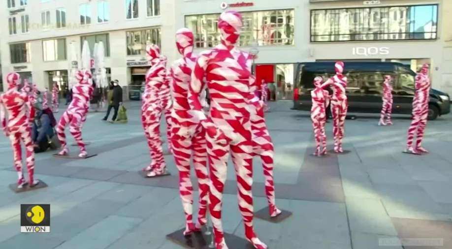 Munich art installation with 111 mannequins calls for more "mindfulness