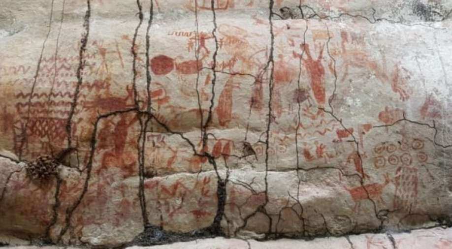 Amazing 8milelong art work of ice age beasts found in Amazon