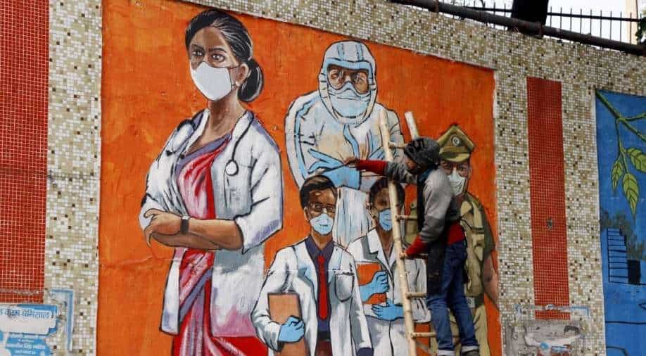 Apakah COVID19 memuncak di India? Negara mencatat 2.71