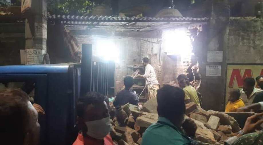 200-strong mob attacks ISKCON-affiliated temple in Dhaka, India in touch with Bangladeshi authorities - Vimarsana News