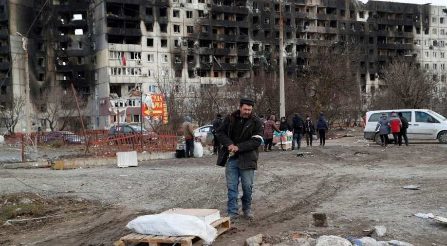 Ukraine under attack: Ukrainian army claims to have blocked Russia's main routes for attacking Kyiv - Vimarsana News