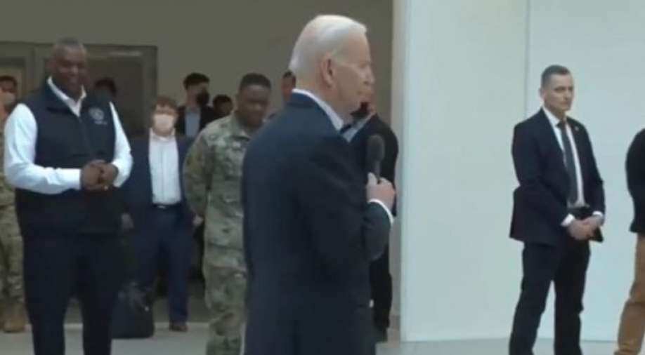 Watch: US President Joe Biden mistakenly refers to Defense Secretary Lloyd Austin as secretary of state - Vimarsana News