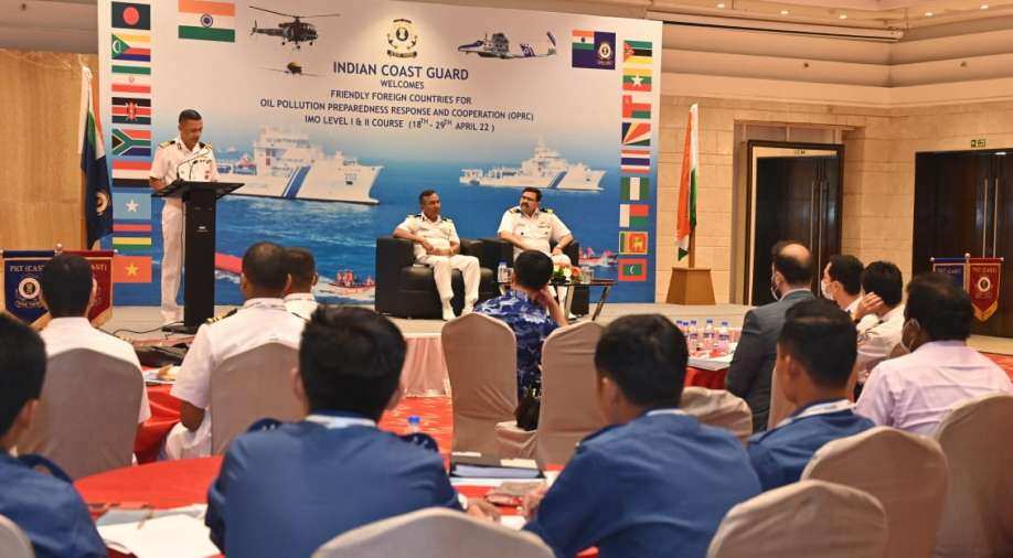Indian Coast Guard trains counterparts from 17 countries in combating oil spill - Vimarsana News