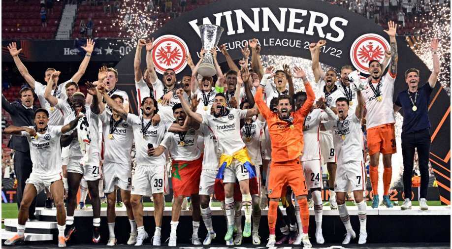 Eintracht Frankfurt lift UEFA Europa League title after thrilling