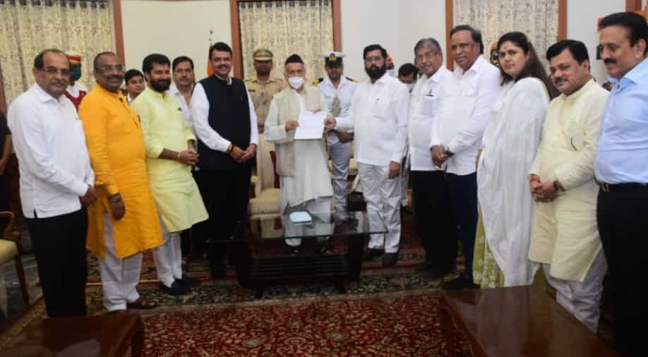 Maharashtra Political Crisis: Shinde takes oath as CM, Fadnavis as Deputy CM Maharashtra Political Crisis: Shinde takes oath as CM, Fadnavis as Deputy CM