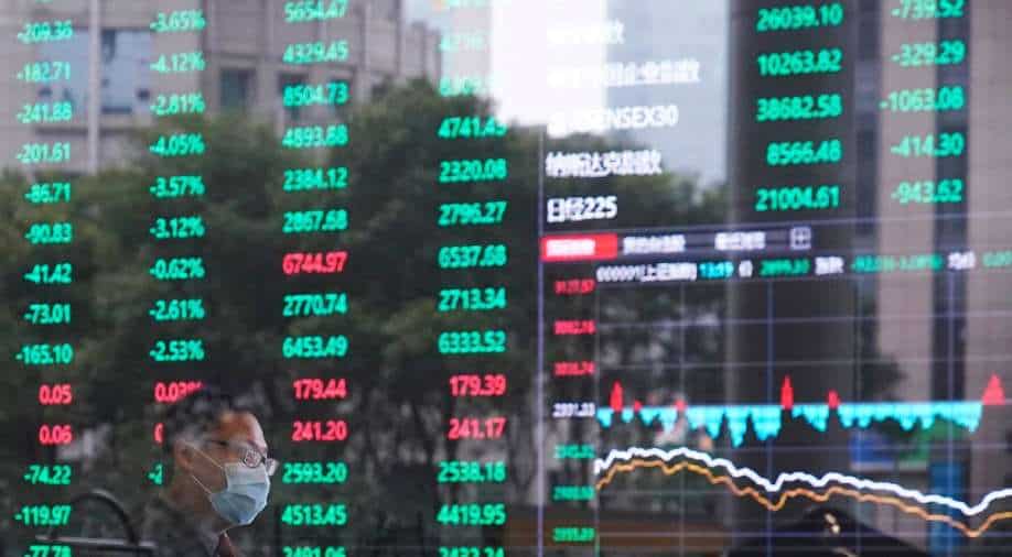 Global Economy LIVE | US stocks fall as jobs market slows slightly