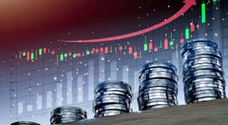 Global economy LIVE | Yen hits lowest level against US dollar since 1990