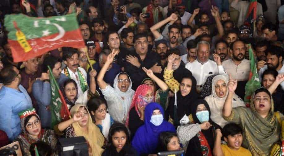 Pro-Imran Khan protesters block roads to Islamabad as political turmoil continues in Pakistan - Vimarsana News