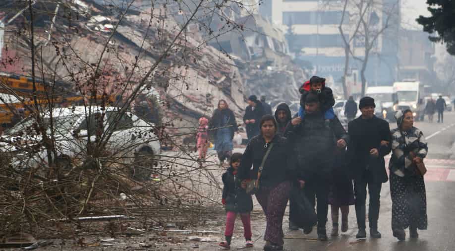 Death toll from Syria-Turkiye earthquake rises to 2,600; international community steps in to help - World News