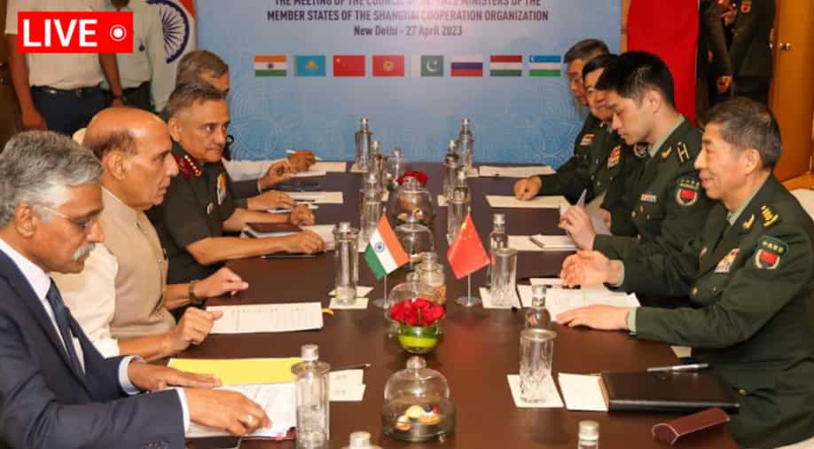 SCO meet | 'Resolve all issues at the LAC', Defence Minister Rajnath Singh tells his Chinese counterpart SCO meet | 'Resolve all issues at the LAC', Defence Minister Rajnath Singh tells his Chinese counterpart