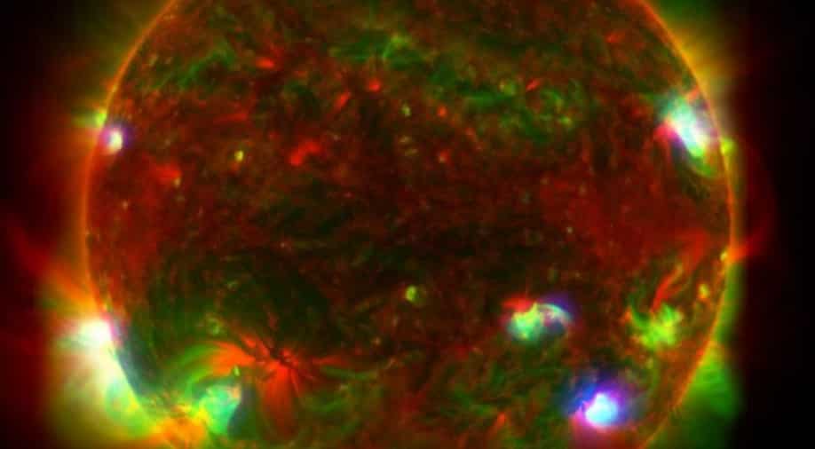 Is the colour of sun yellow or white? Twitter gets into debate