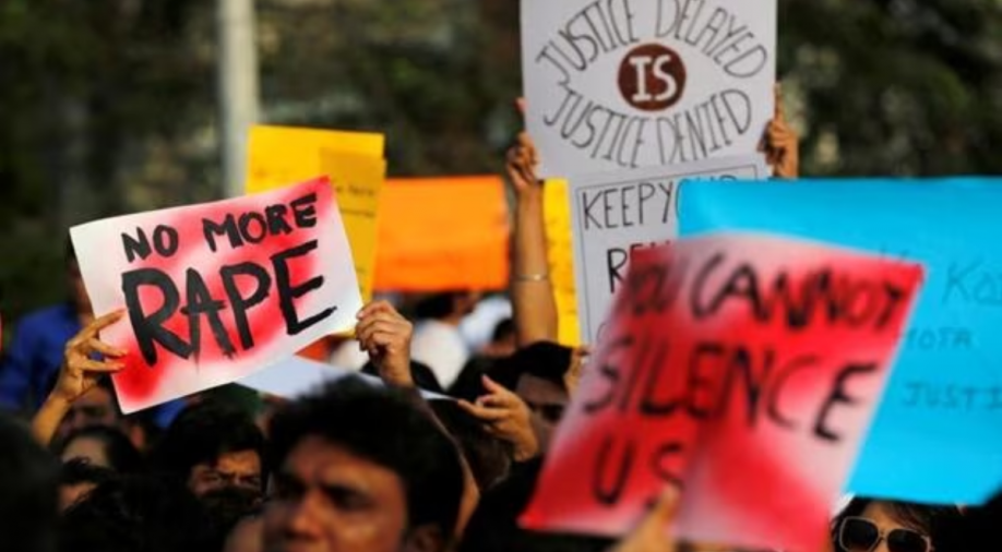 India: Delivery guy rapes woman in her flat, arrested while trying to flee from police