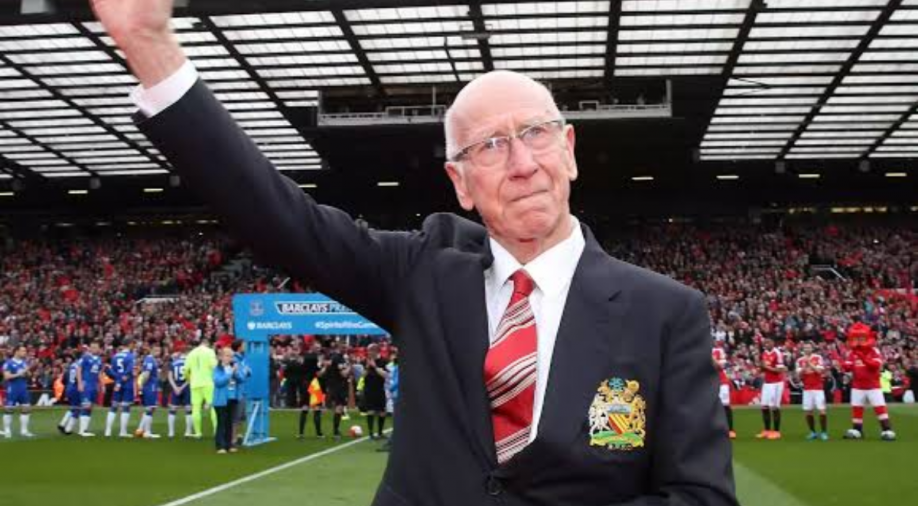 Football: Inquest reveals Manchester United legend Bobby Charlton died after accidental fall