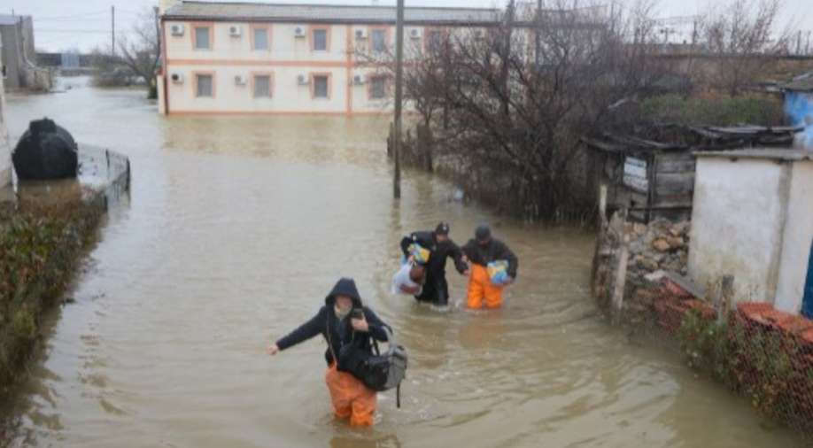 Millions without power as storm hits Russia, Ukraine