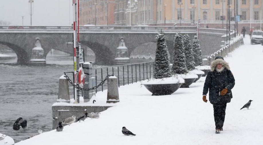 Europe shivers as cold snap tightens grip in second winter without Russian fuel supplies