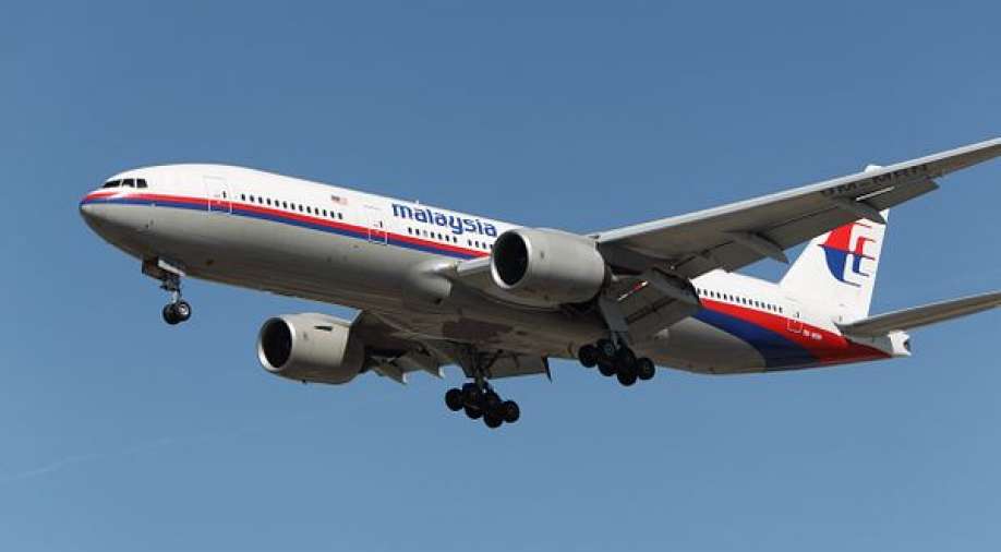 Australian fisherman claims to have found wreckage of MH370 plane 'but was snubbed by authorities'