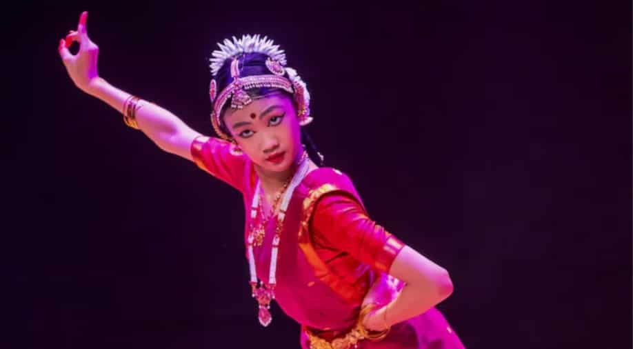 Video: 13-year-old Chinese girl stuns audience with Bharatnatyam debut